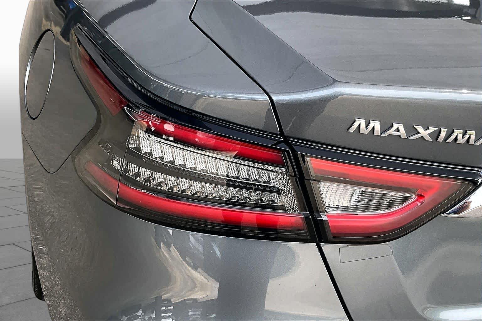 Used 2020 Gun Metallic Nissan SV image 28