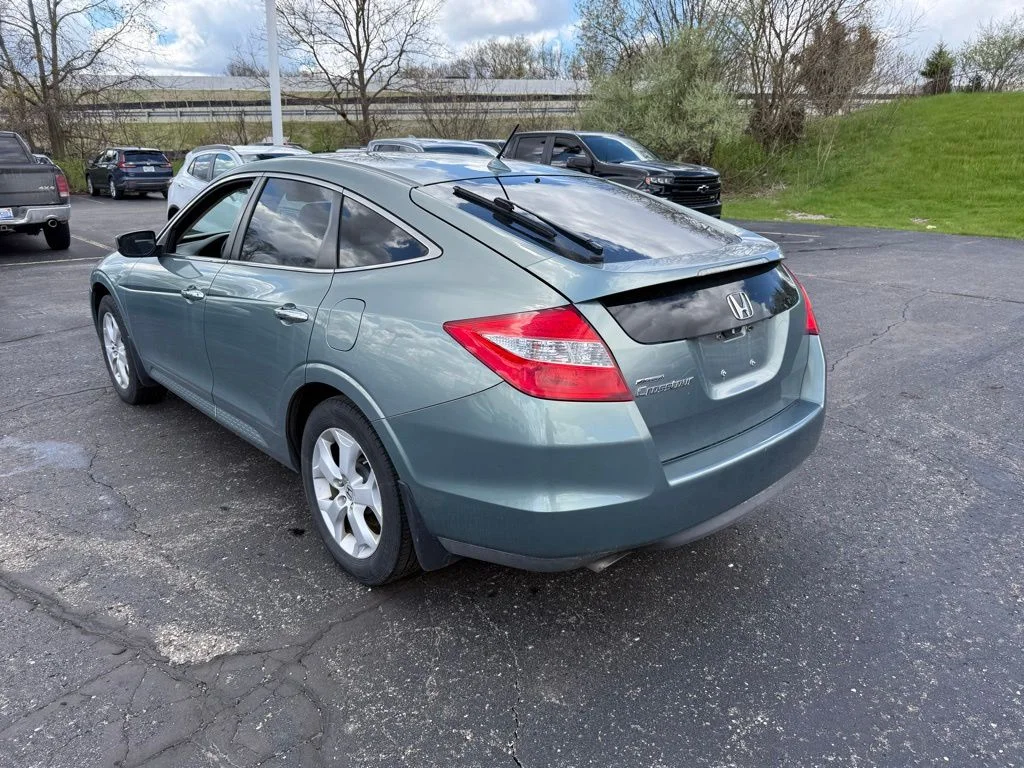 Used 2010 Honda Accord Crosstour EX-L V6 with VIN 5J6TF1H50AL010989 for sale in Brighton, MI