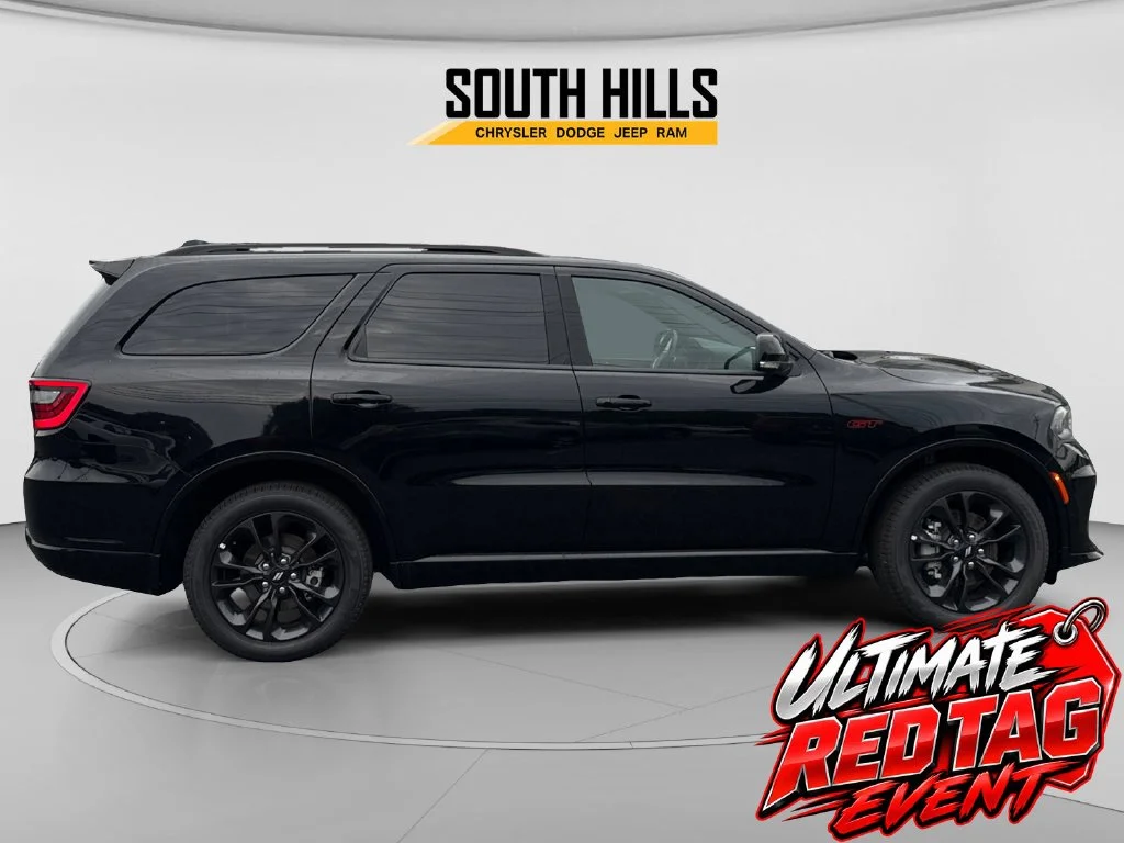 New 2026 Diamond Black Clear-Coat Exterior Paint Dodge GT Plus image 6