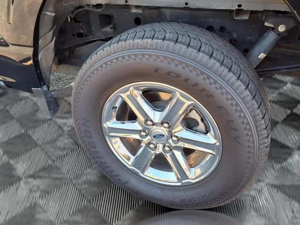 Used 2024 Black Ford XLT image 20