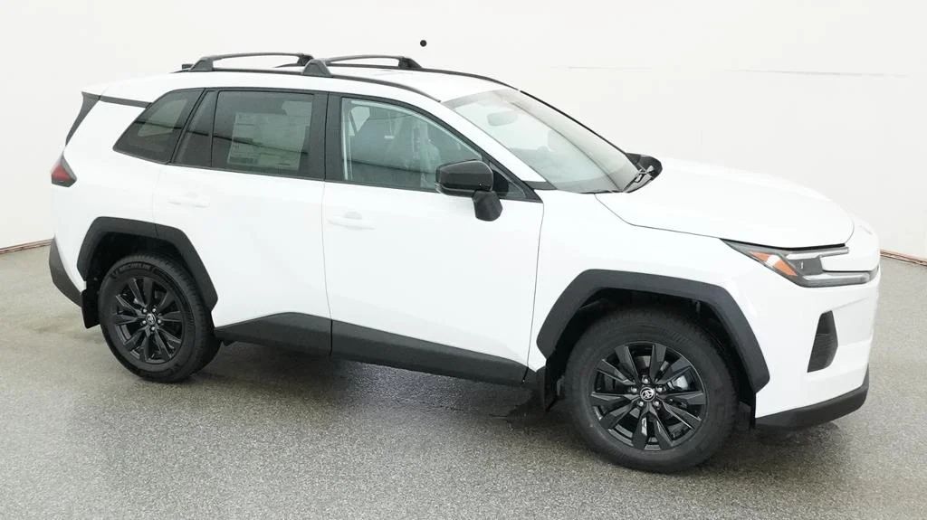 New 2026 Ice Cap Toyota XLE Premium image 12