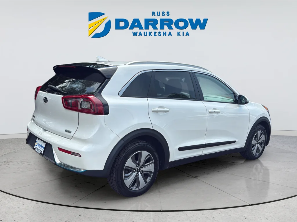 Used 2019 White Kia EX image 5