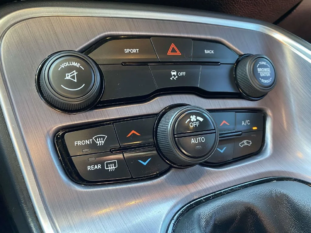 Used 2016 White Dodge R/T image 23