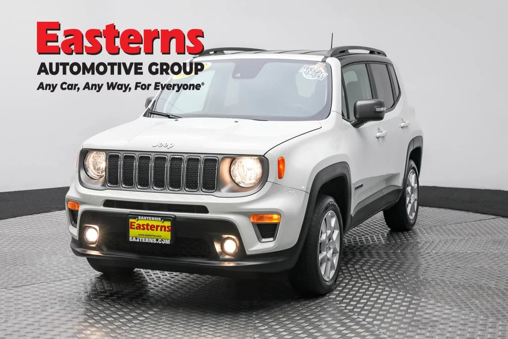 Used 2021 White Jeep Limited image 1