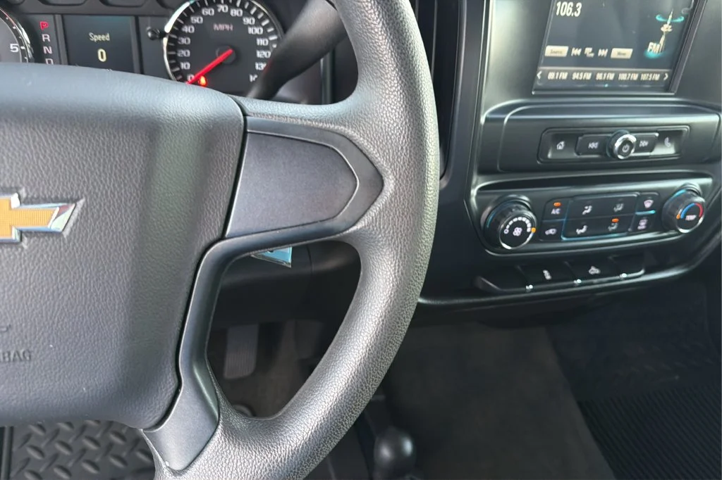 Used 2016 Black Chevrolet Custom image 22