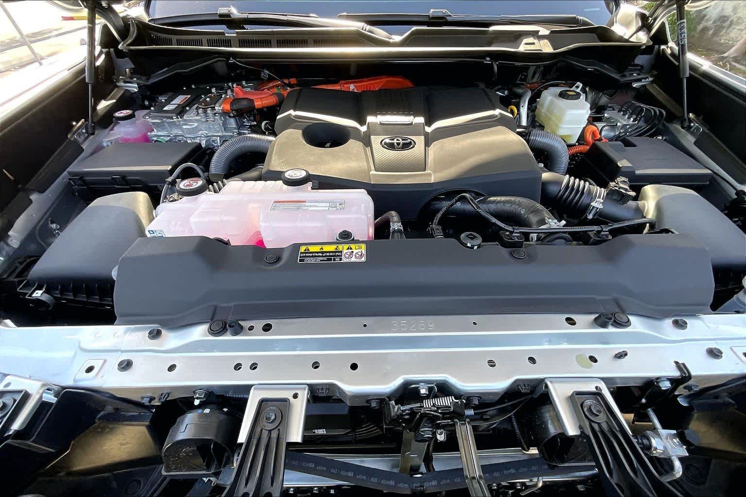 2026 Toyota Tundra Platinum - Photo 16