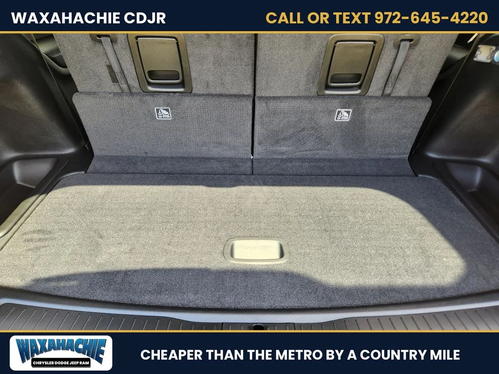 New 2026 Baltic Gray Metallic Clear-Coat Exterior Paint Jeep Laredo image 24