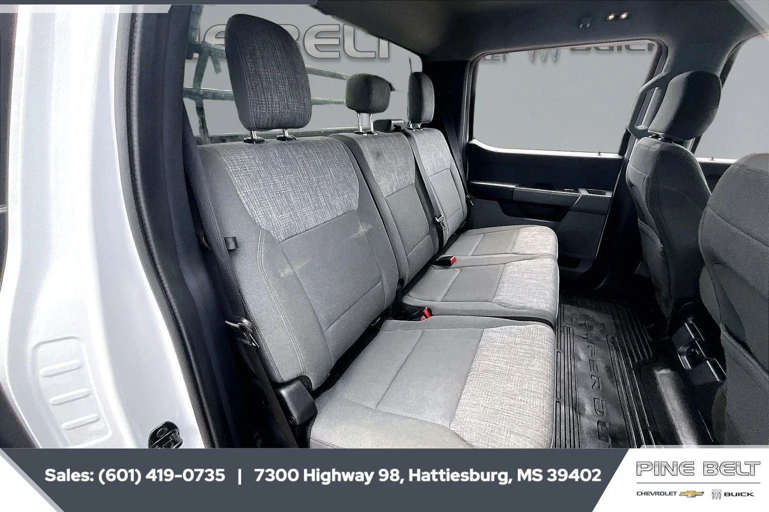Used 2023 White Ford XL image 21