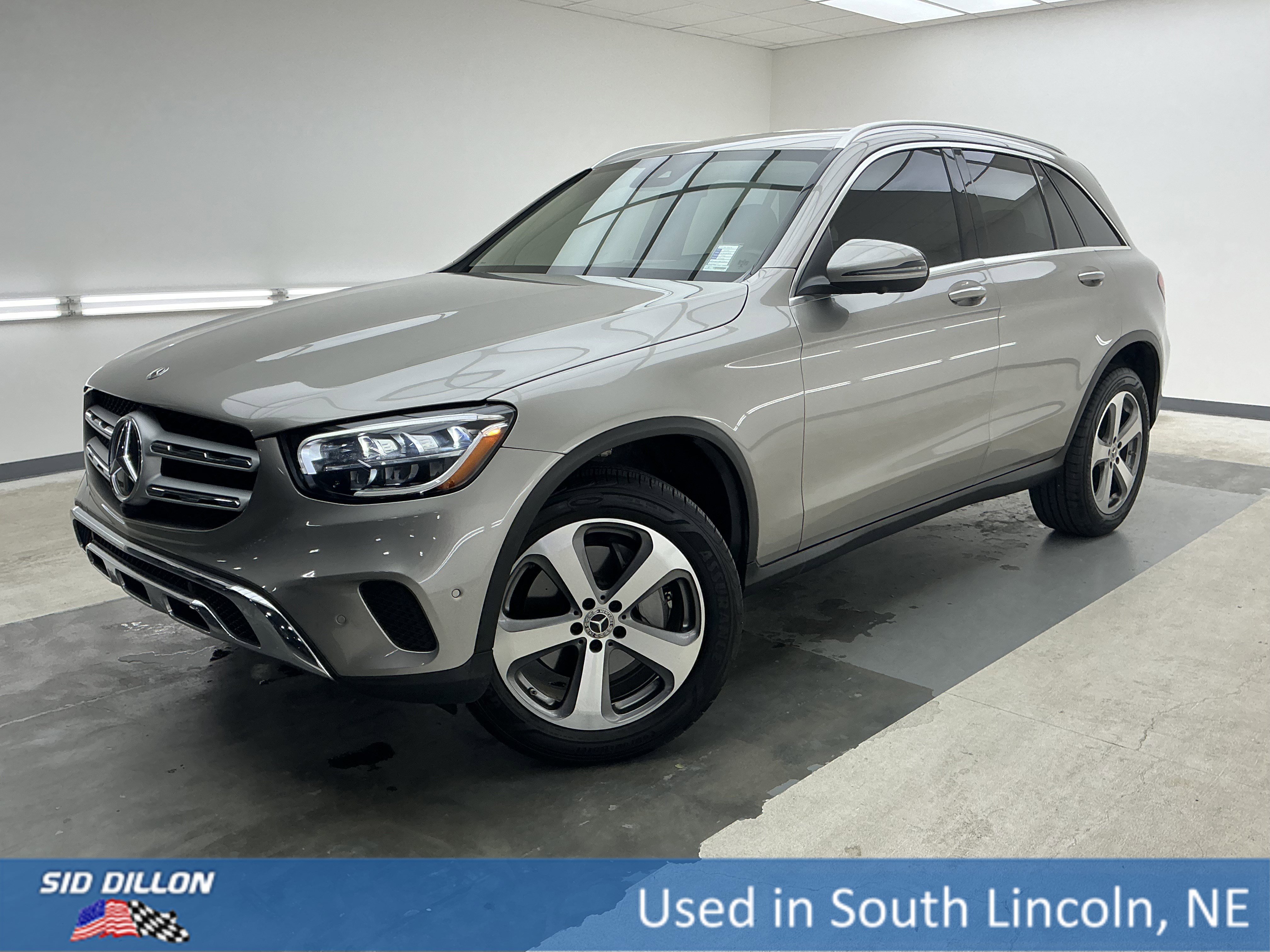 Used 2022 Silver Mercedes-Benz GLC 300 image 1