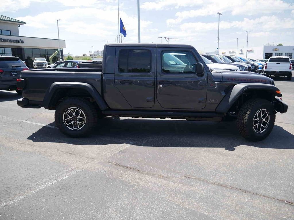 New 2026 Granite Crystal Metallic Clearcoat Jeep Rubicon image 22