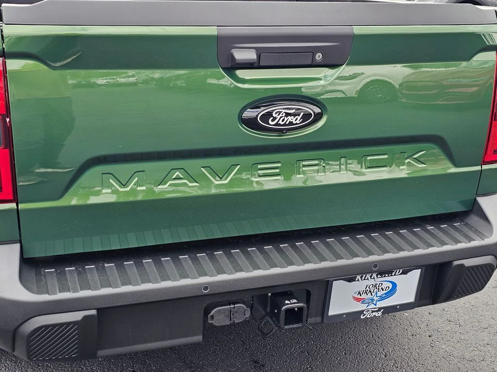 New 2025 Eruption Green Ford Lariat® image 15