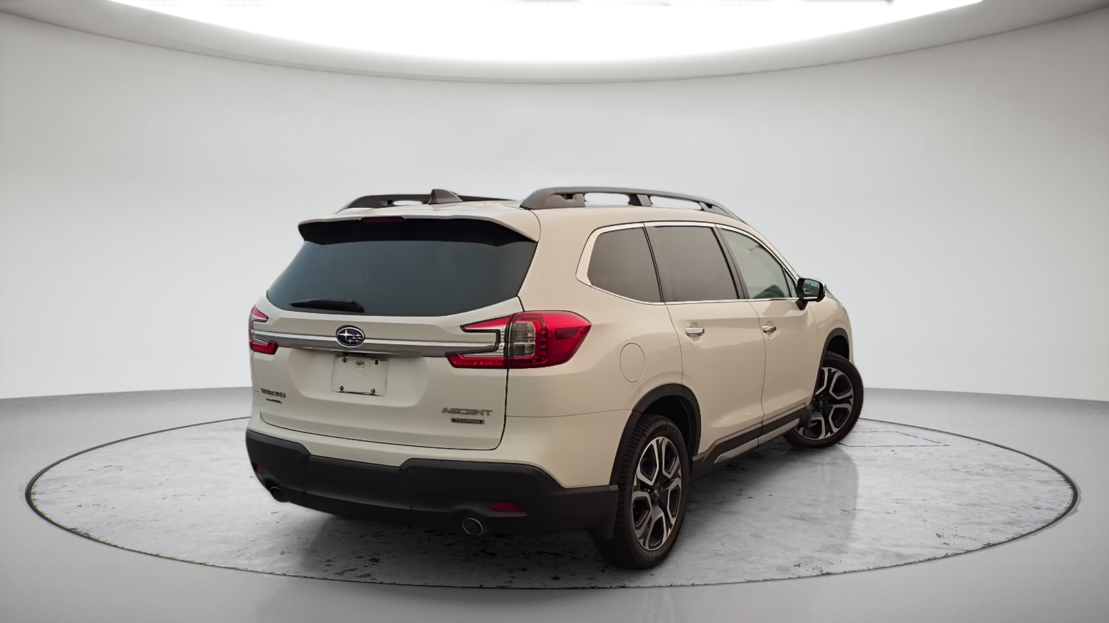 Used 2023 Crystal White Pearl Subaru Touring image 7