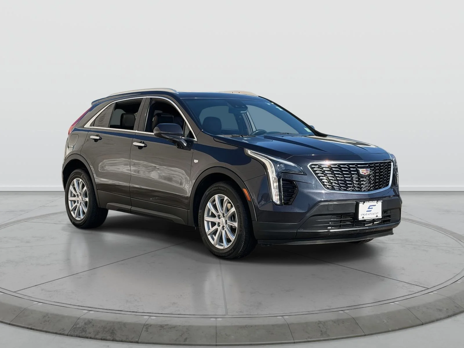 Used 2023 Gray Cadillac Luxury image 1