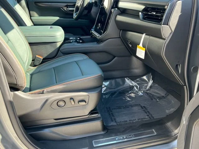 2026 GMC Yukon XL AT4 - Photo 28