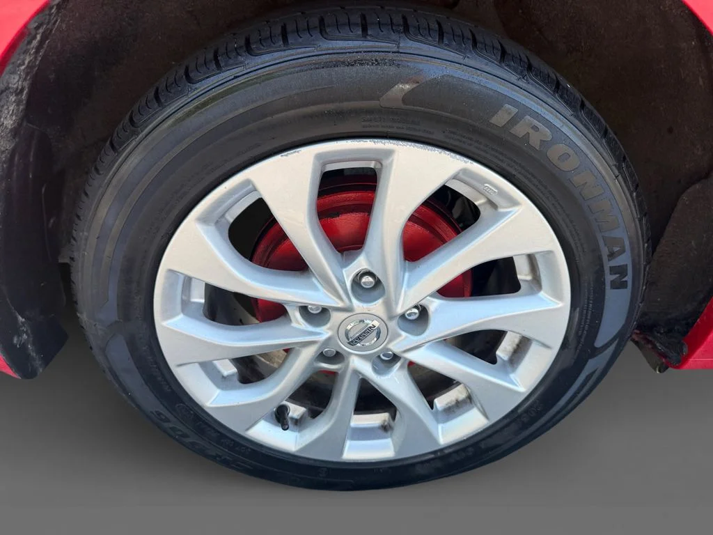 Used 2019 Red Nissan SV image 10
