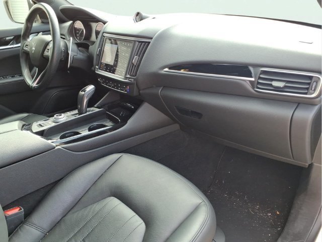 Used 2023 White Maserati Modena image 21