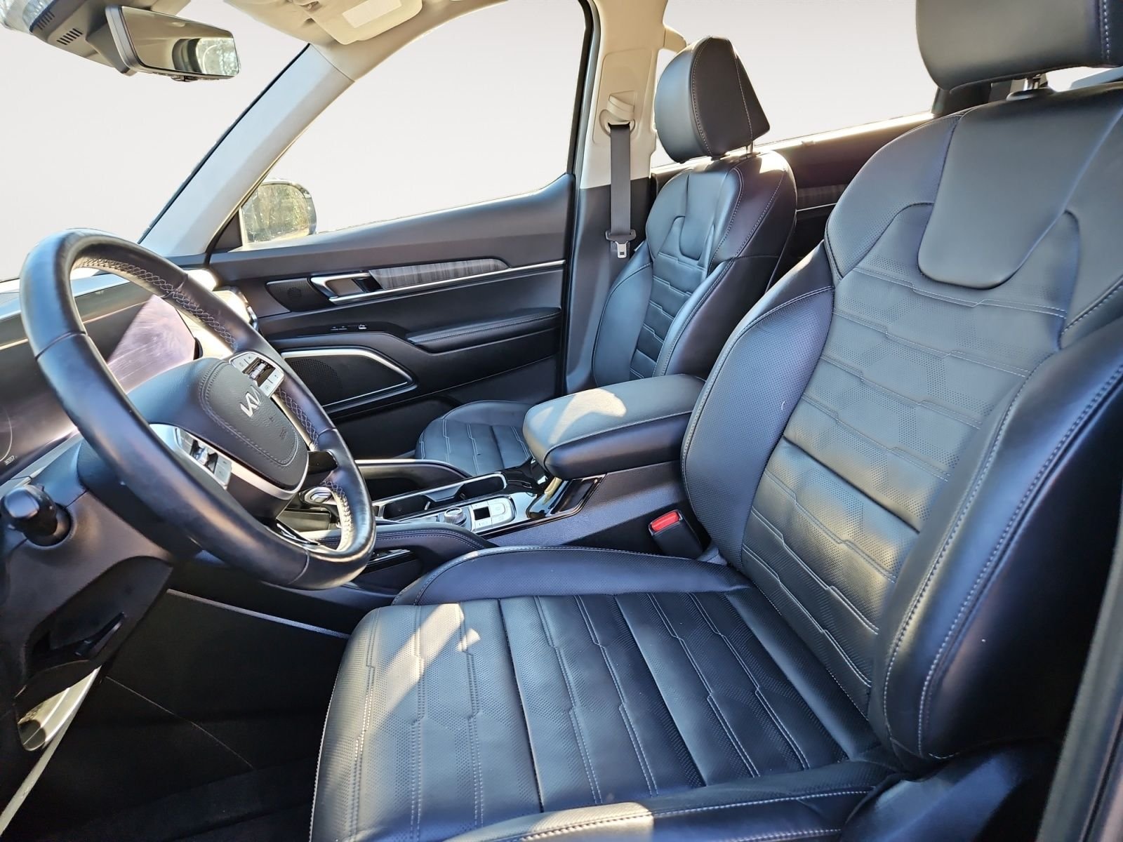 Used 2024 Gray Kia SX-Prestige image 9