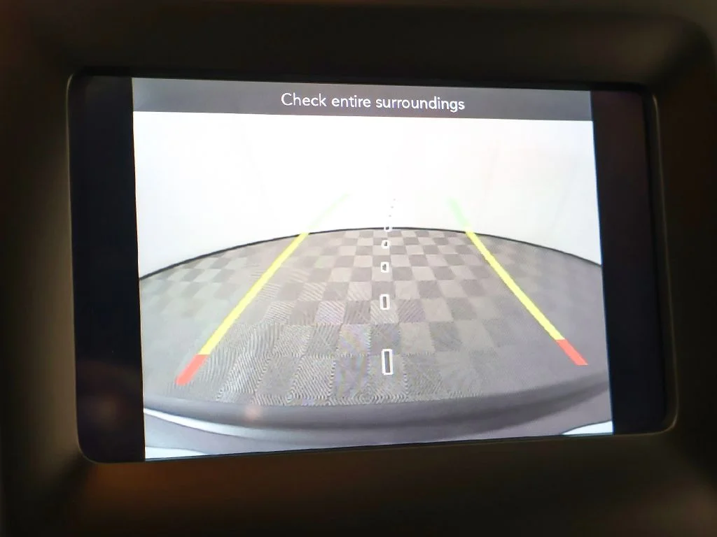 Used 2019 Gray Jeep Latitude Plus image 41