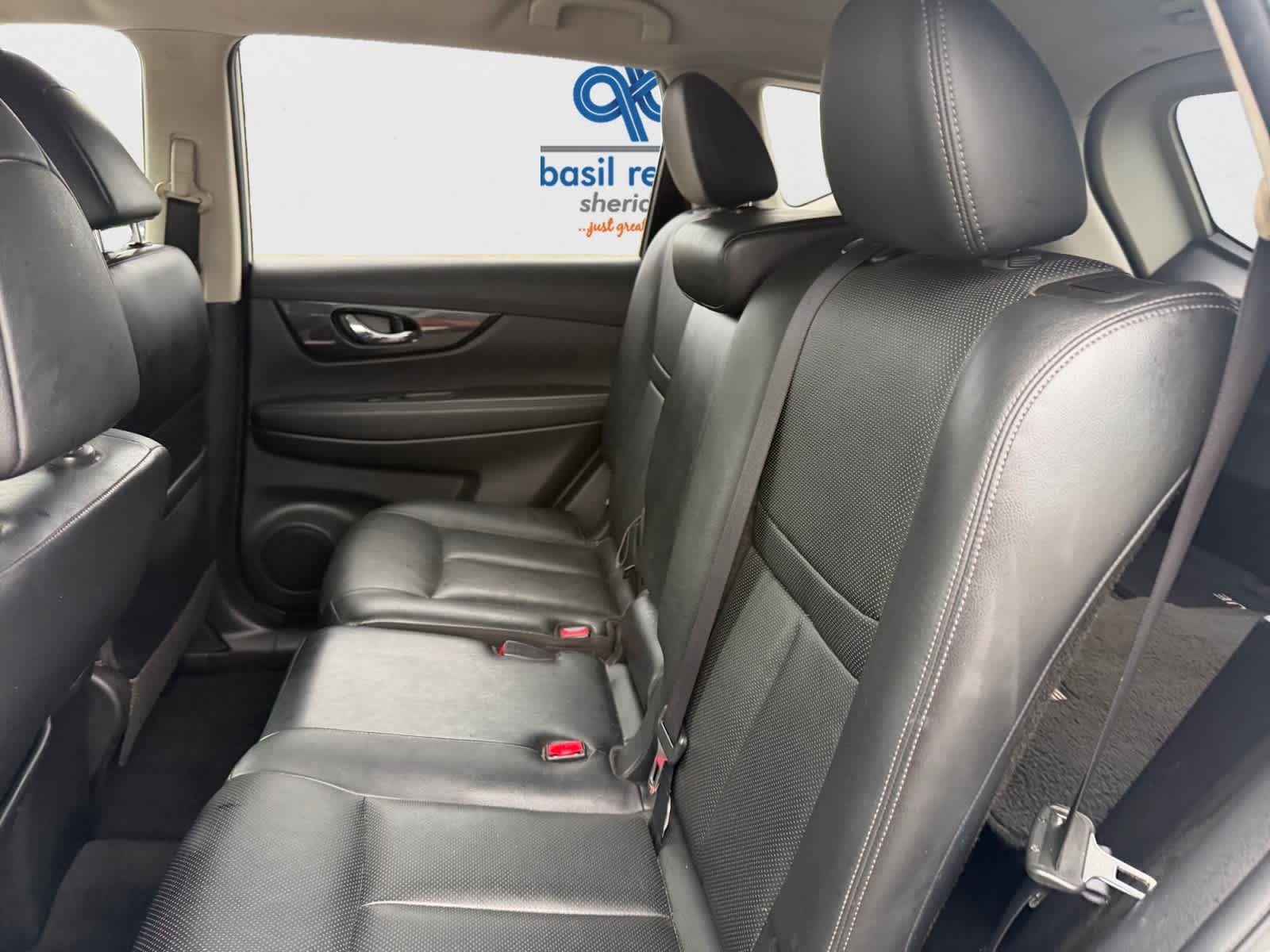 Used 2017 Pearl White Nissan SL image 22