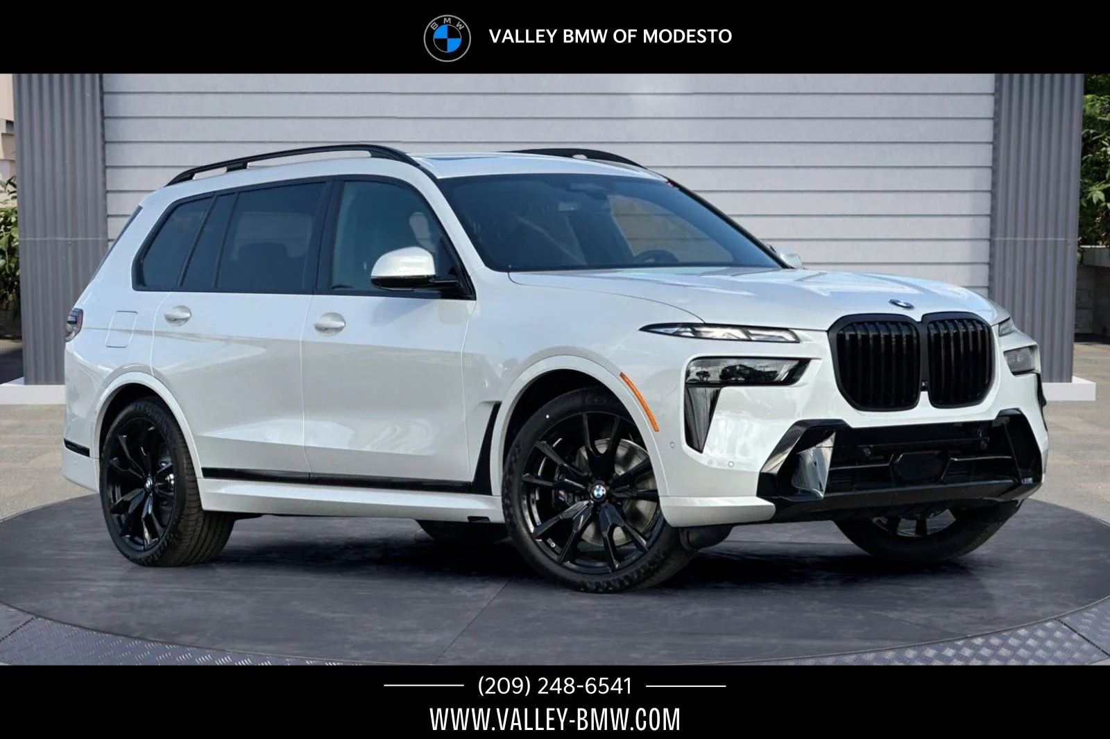 New 2027 Mineral White Metallic BMW xDrive40i image 1