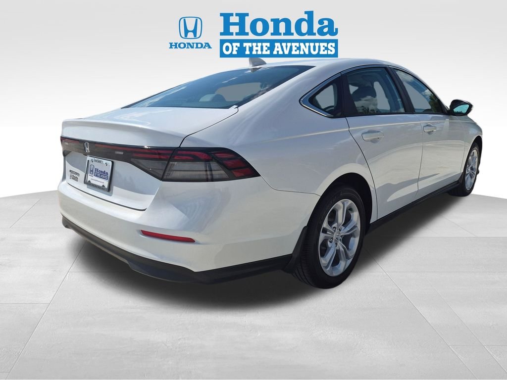 New 2026 Platinum White Pearl Honda LX image 6