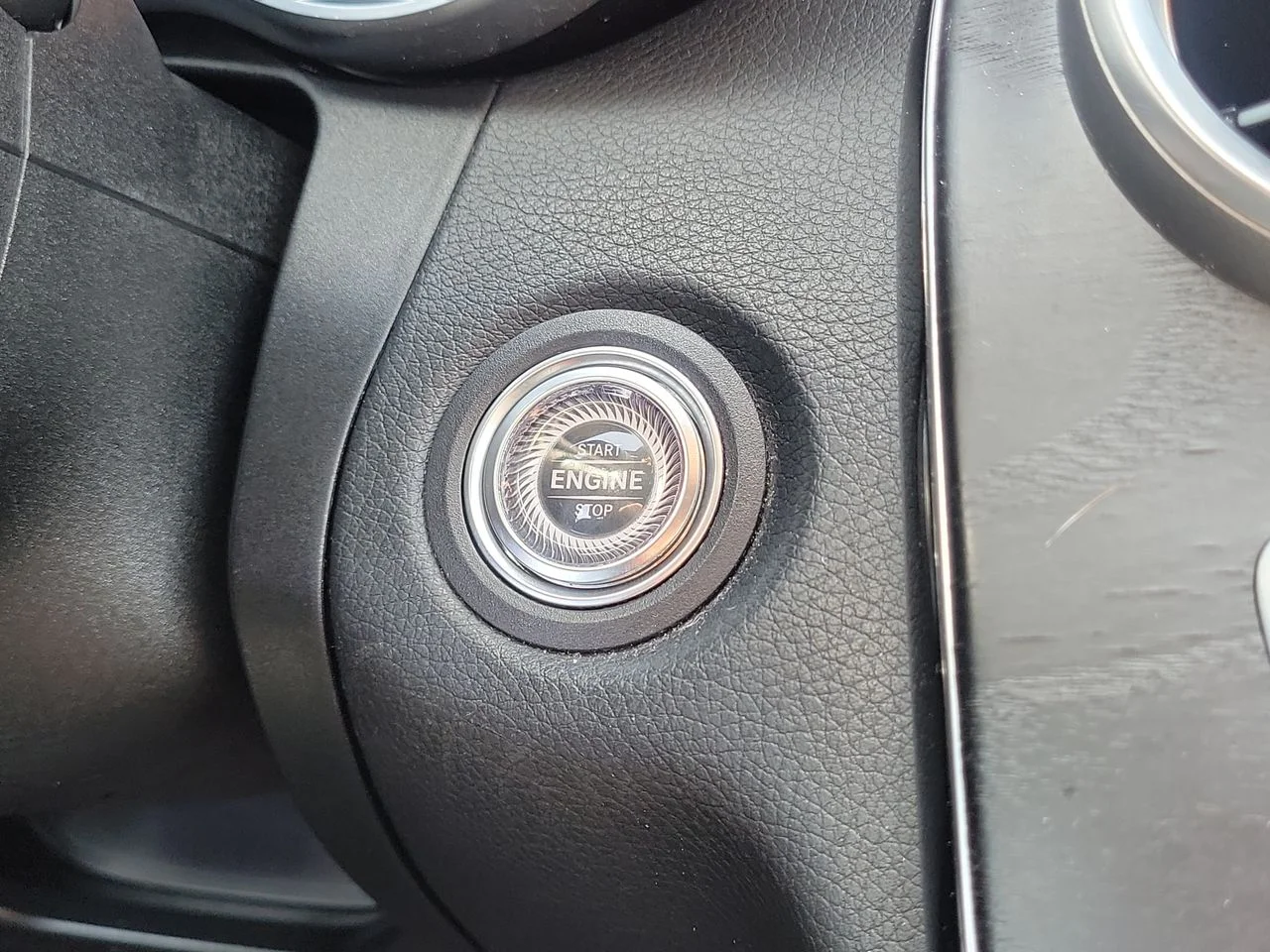 Used 2020 Gray Mercedes-Benz C 300 image 18
