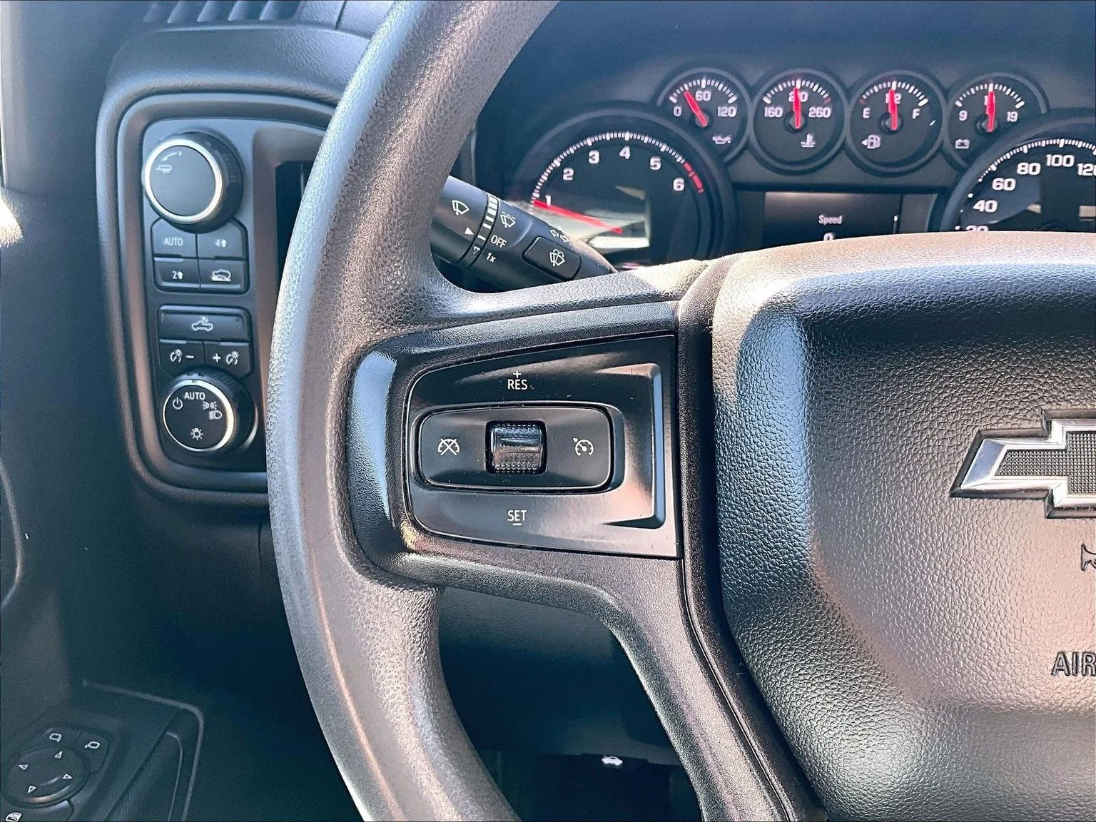 Used 2021 Silver Chevrolet Custom image 20