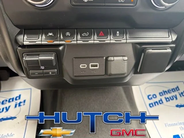 Used 2023 Glacier Blue Metallic Chevrolet Custom image 31