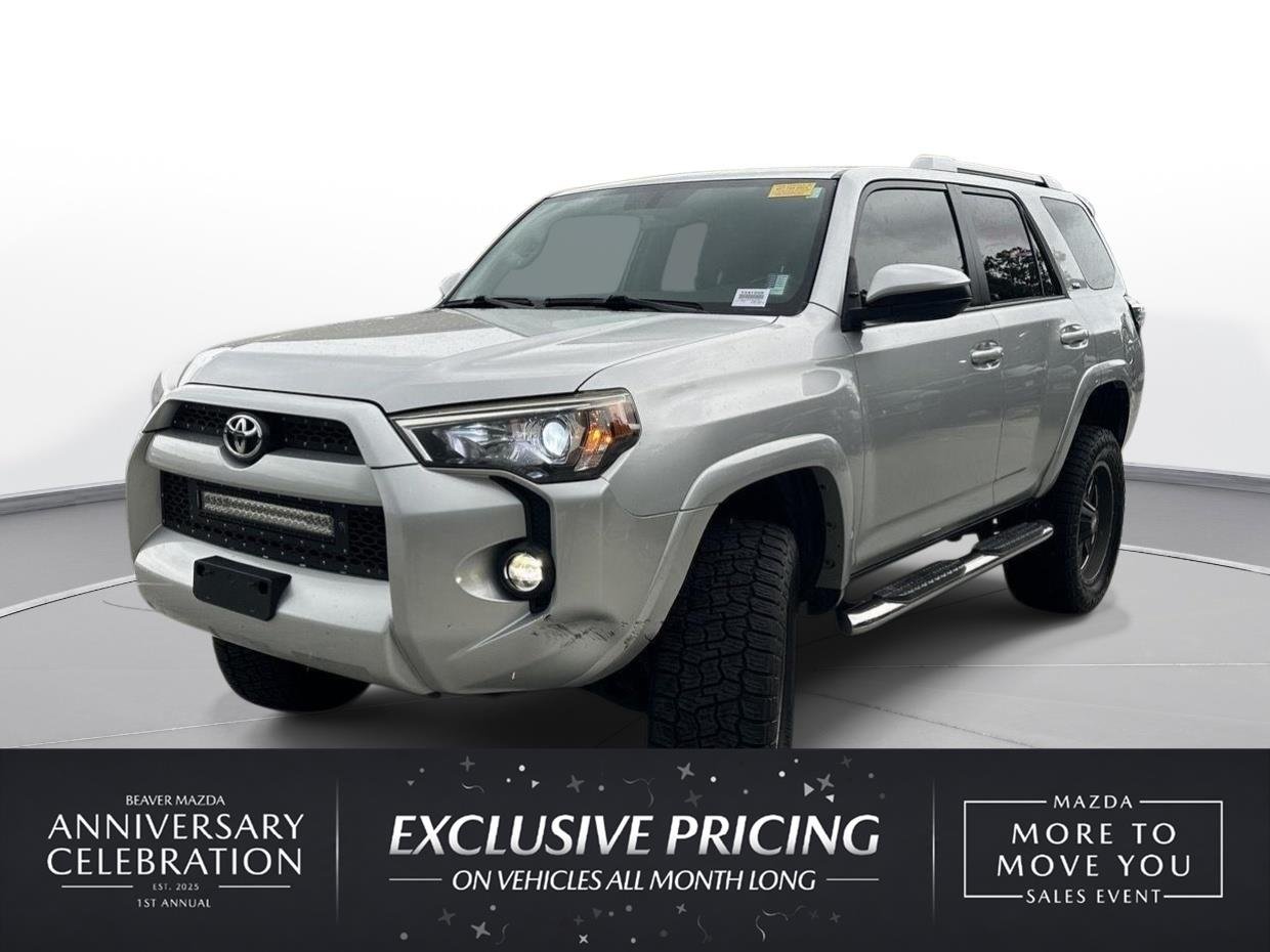 Used 2015 Classic Silver Metallic Toyota SR5 image 1