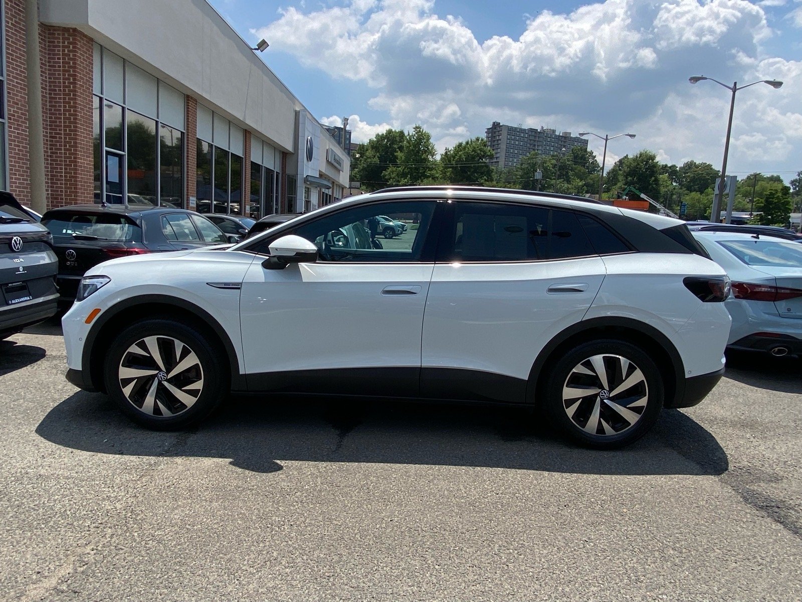 Certified 2023 Volkswagen ID.4 PRO with VIN 1V2DNPE89PC020619 for sale in Alexandria, VA