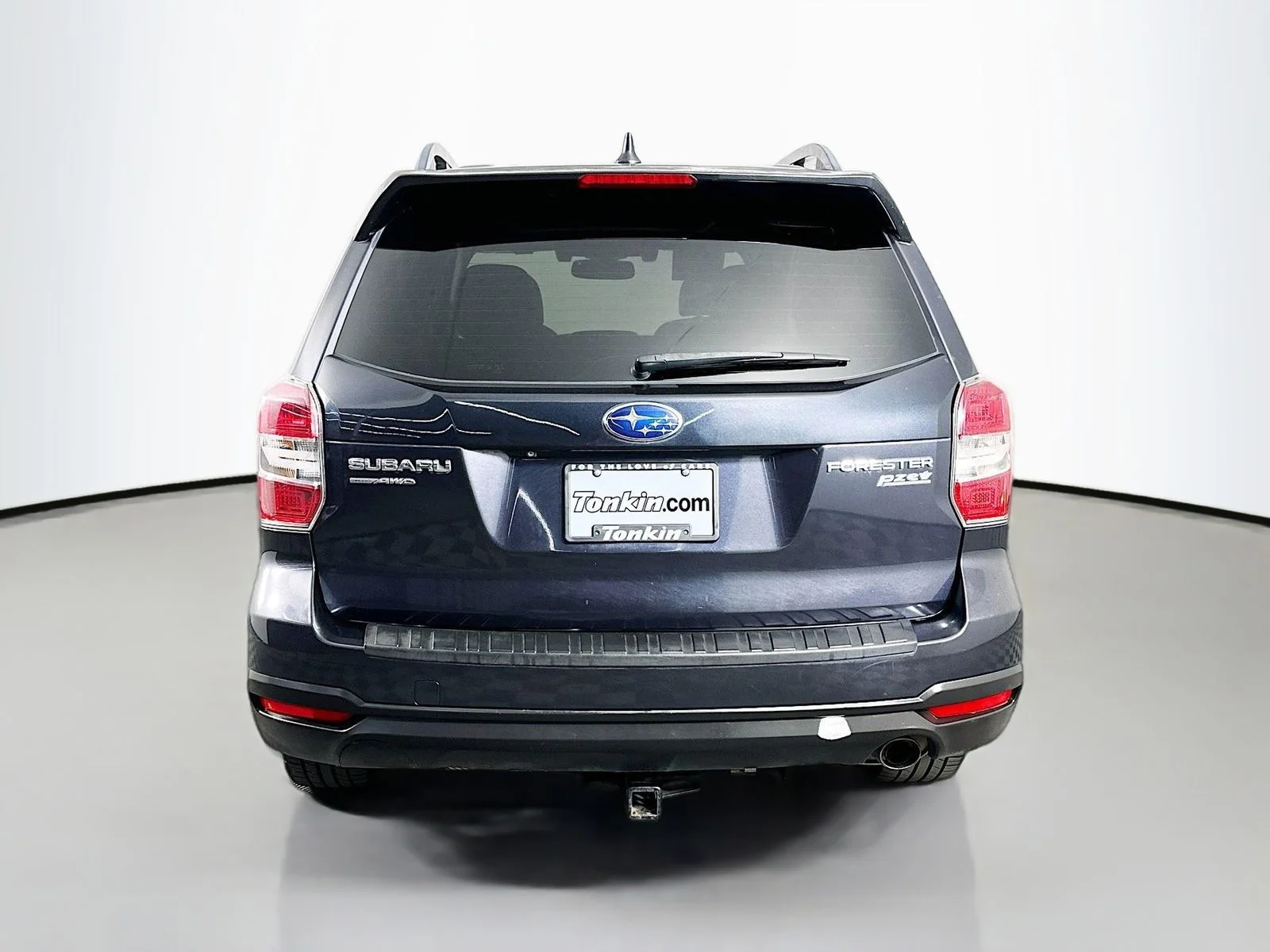 Used 2016 Dark Gray Metallic Subaru 2.5i Touring image 9