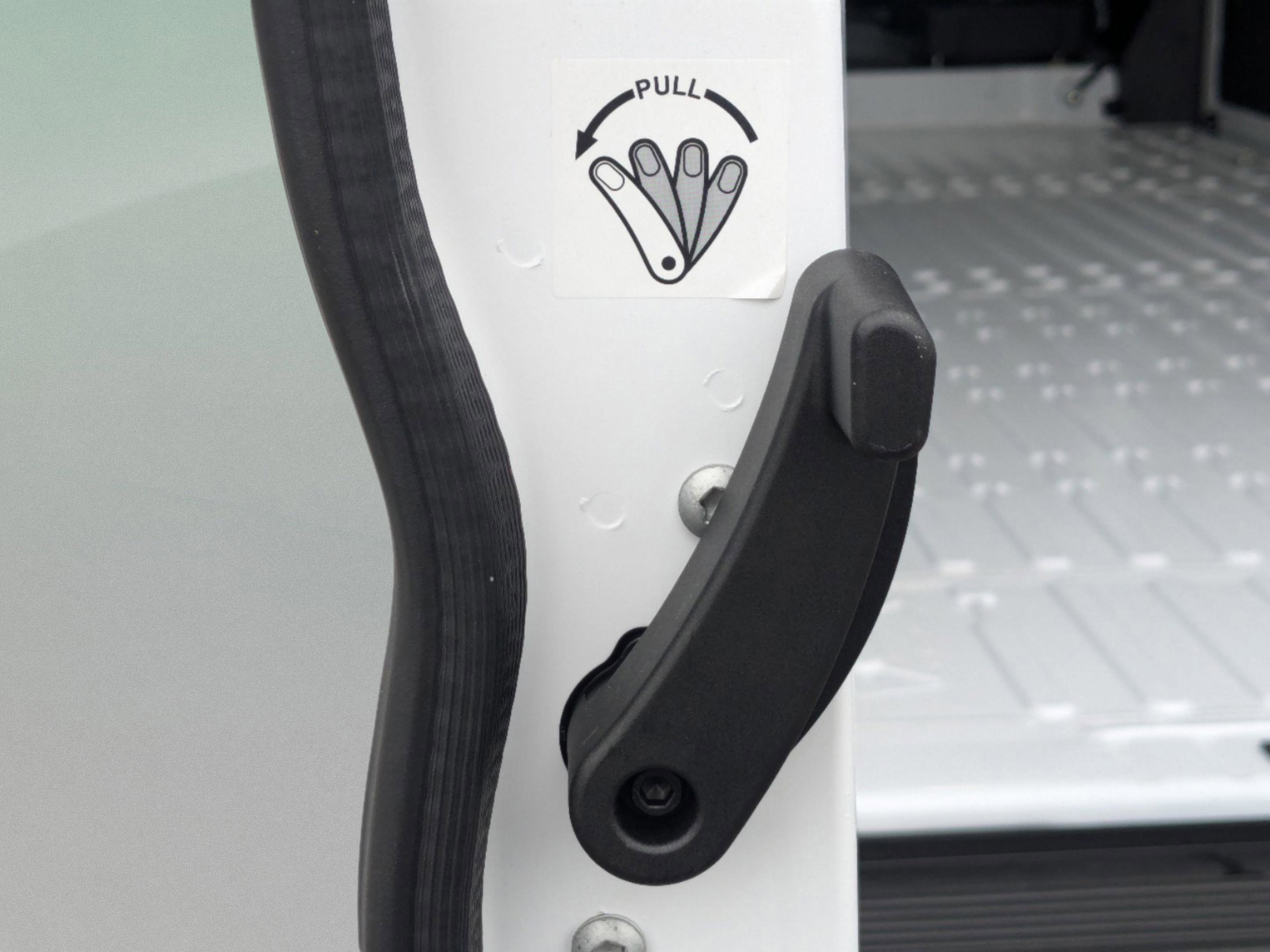 2025 RAM ProMaster Window Van Base - Photo 36