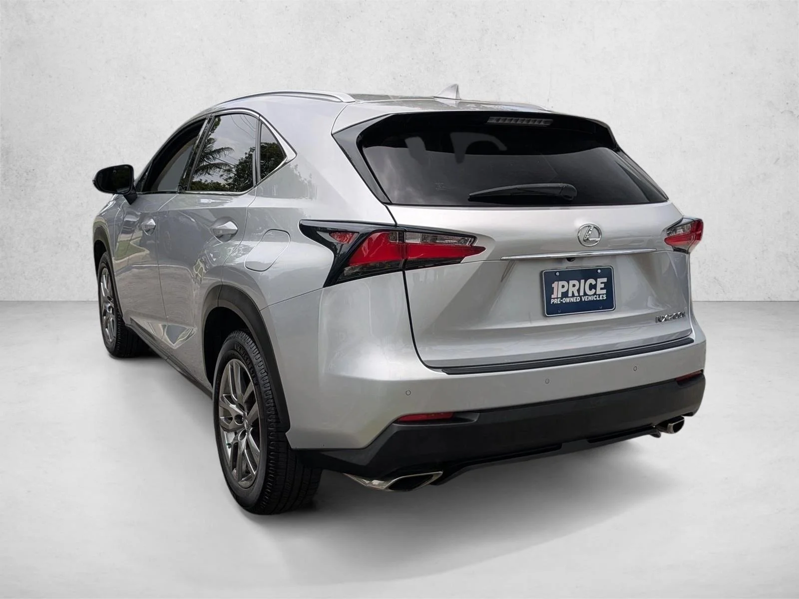 Used 2015 Silver Lining Metallic Lexus  image 8