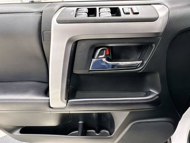 Certified Used 2019 White Toyota SR5 image 21