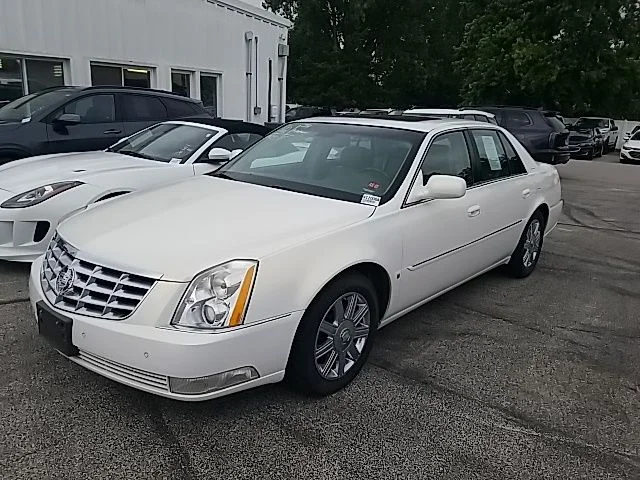 Used 2006 White Cadillac Base image 12