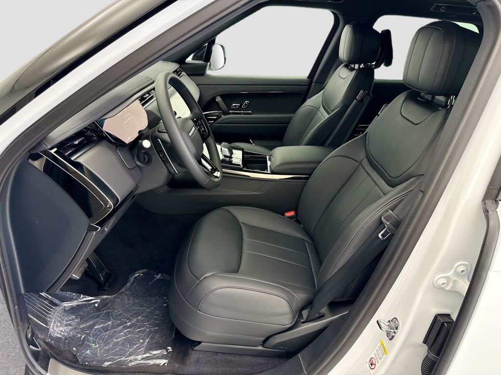New 2026 Fuji White Land Rover Dynamic SE image 18