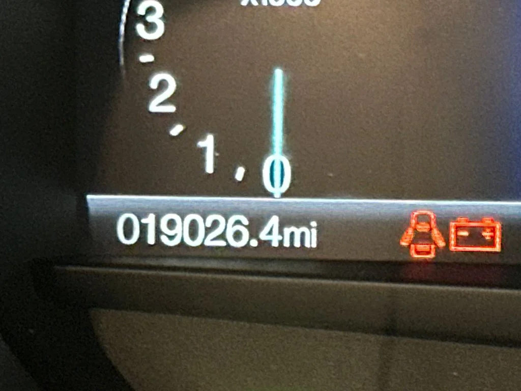 Used 2024 Gray Ford SEL image 29