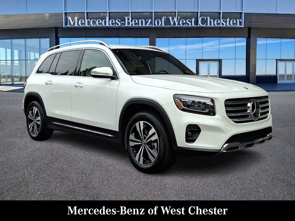 2025 Mercedes-Benz GLB GLB 250 4MATIC's photo