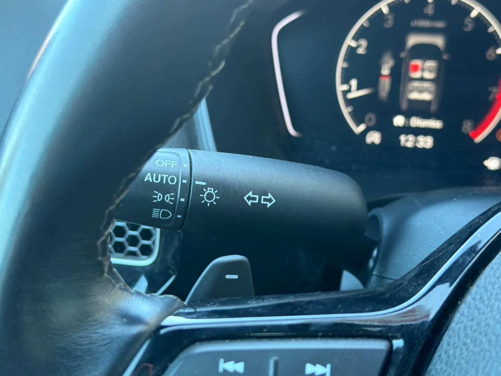 Used 2025  Honda Sport image 28