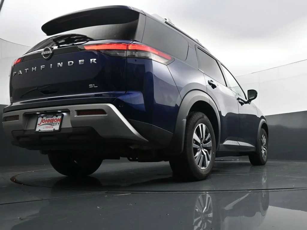 Used 2023 Blue Nissan SL image 39