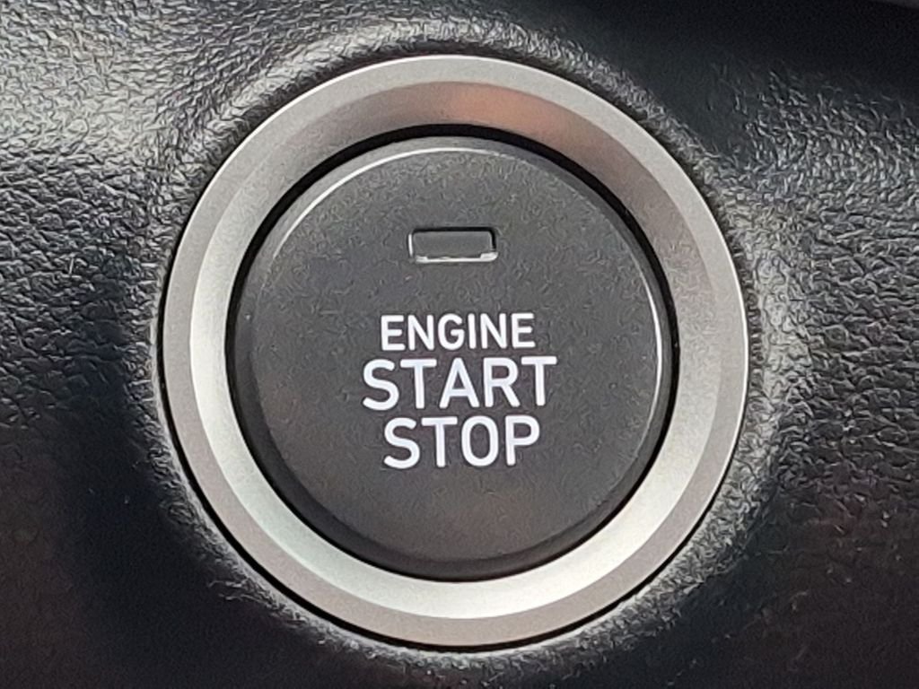 Certified Used 2021 Black Hyundai SEL image 14