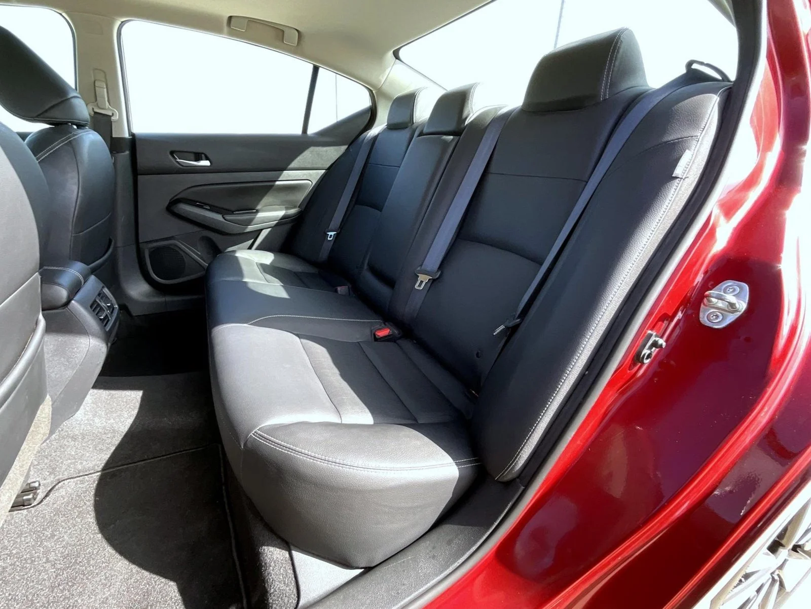 Used 2022 Red Nissan 2.5 SL image 20