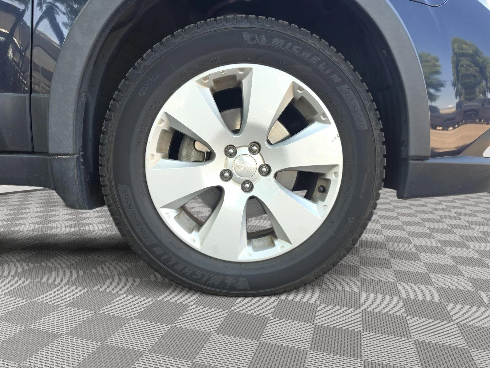 Used 2012 Deep Indigo Pearl Subaru 2.5i Prem image 31