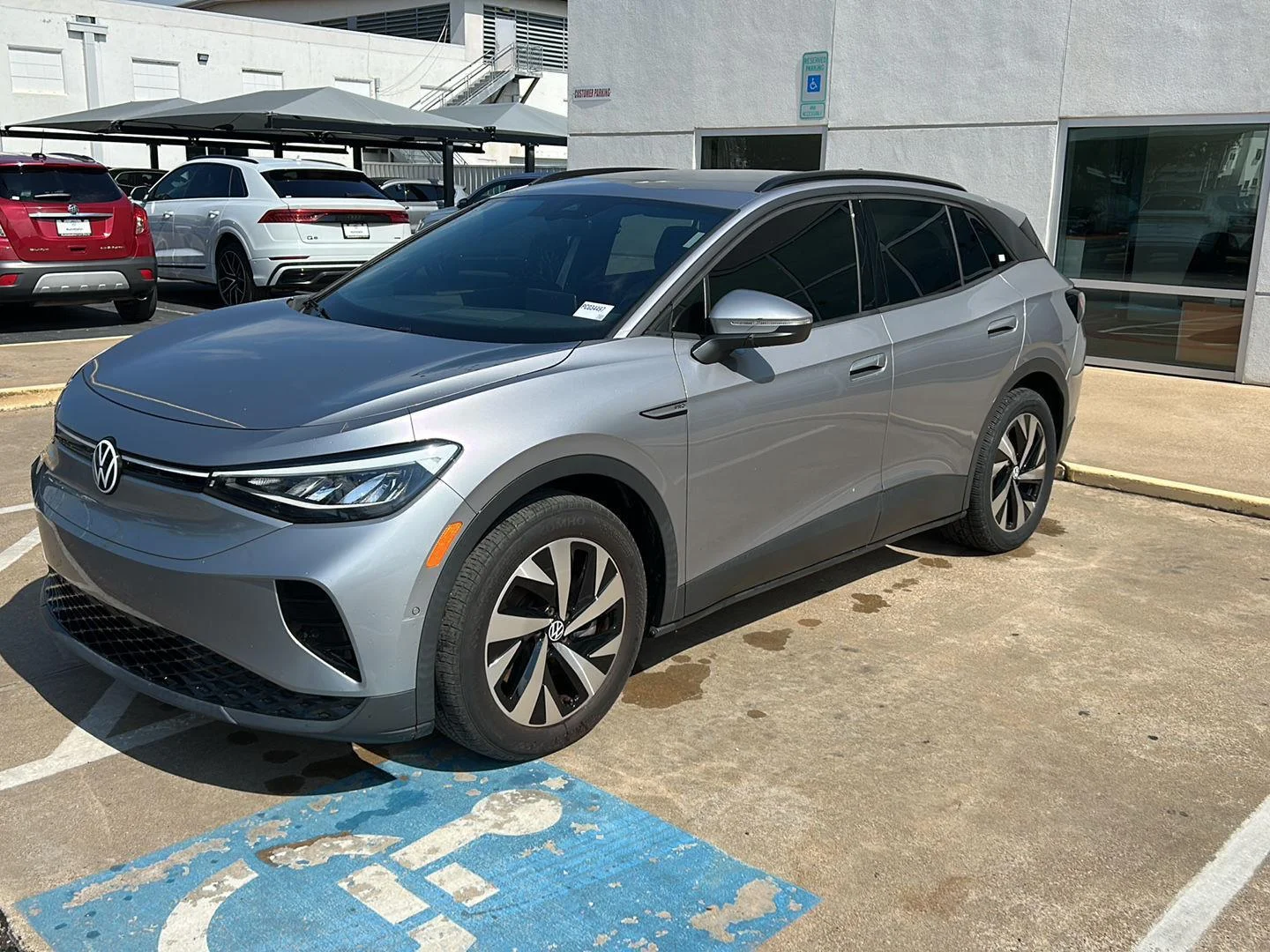 2023 Volkswagen ID.4 PRO LG's photo