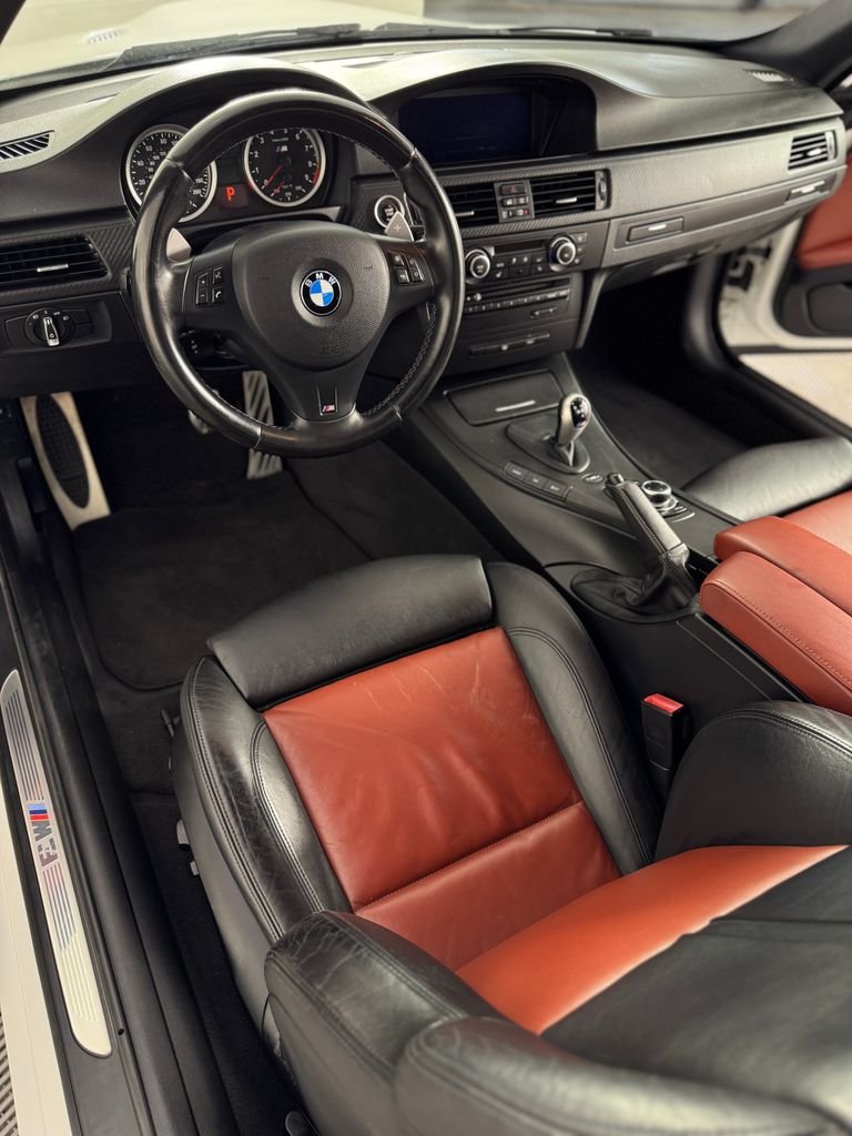Used 2013 White Metallic BMW Base image 20