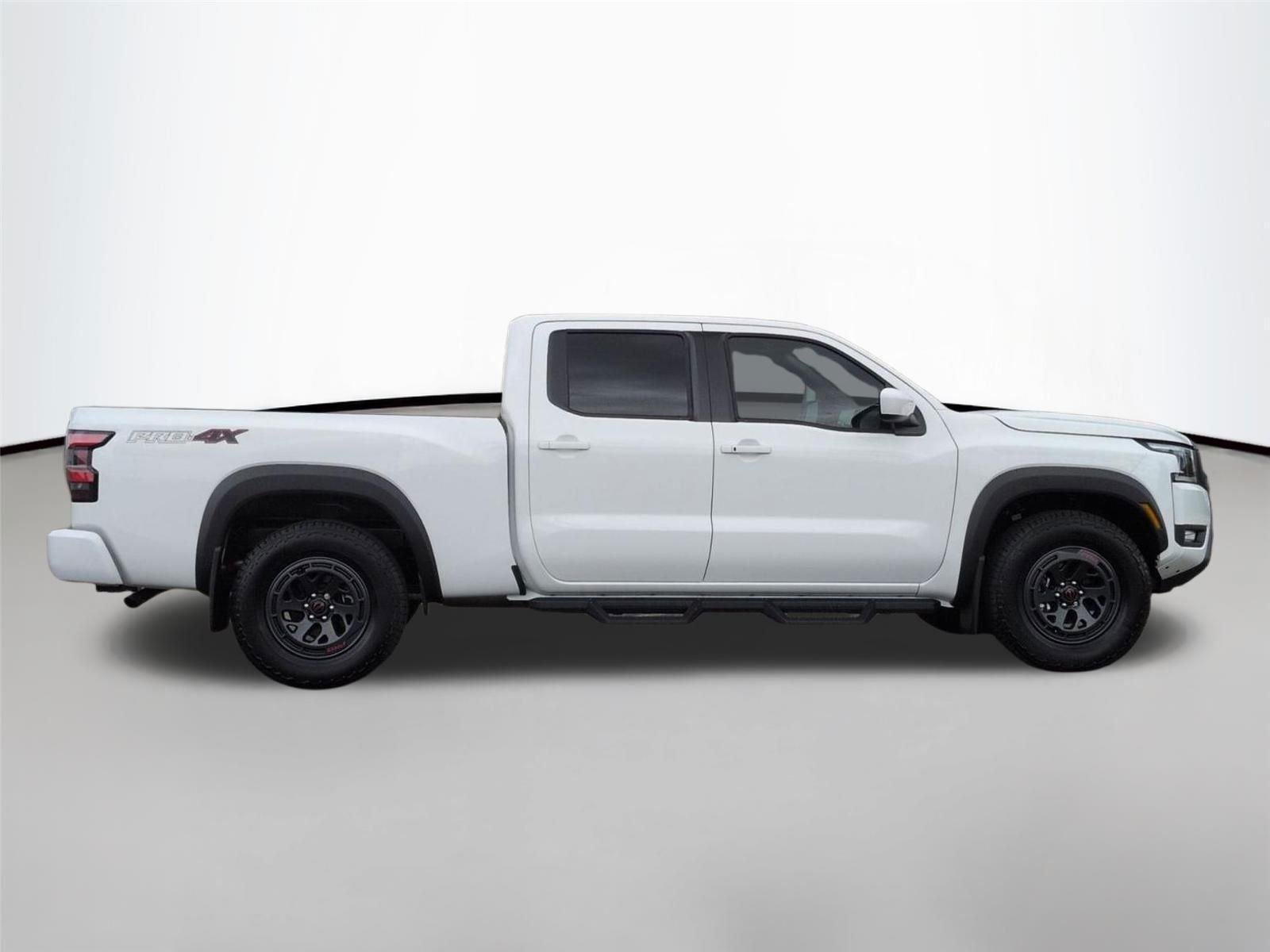 New 2026 Glacier White Nissan PRO-4X image 5
