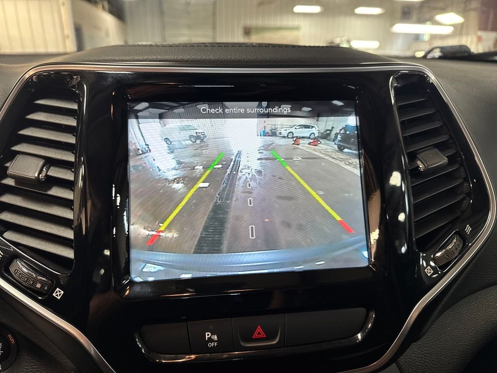 Used 2020 Gray Jeep Limited image 24