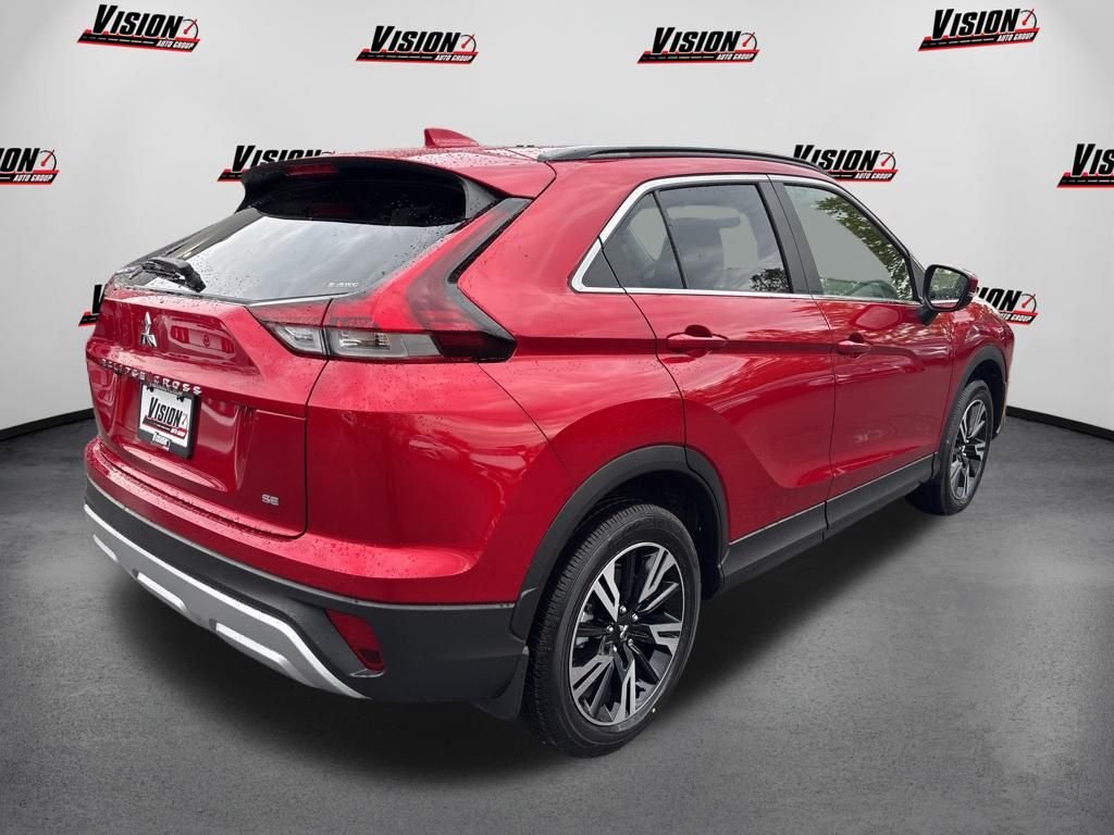 Used 2024 Red Mitsubishi SE image 4
