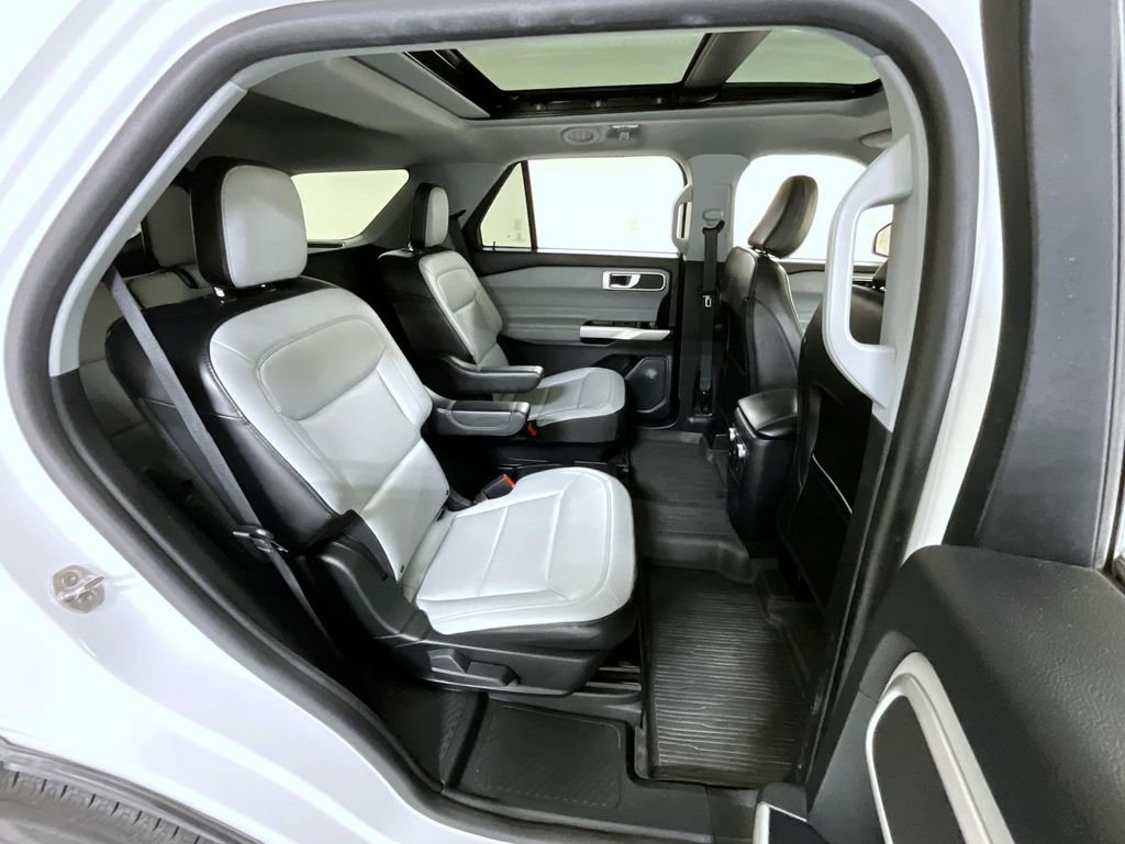 Used 2021 White Ford XLT image 18