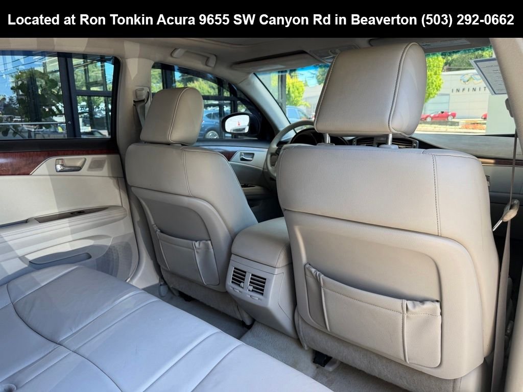 Used 2011 Classic Silver Metallic Toyota Base image 29